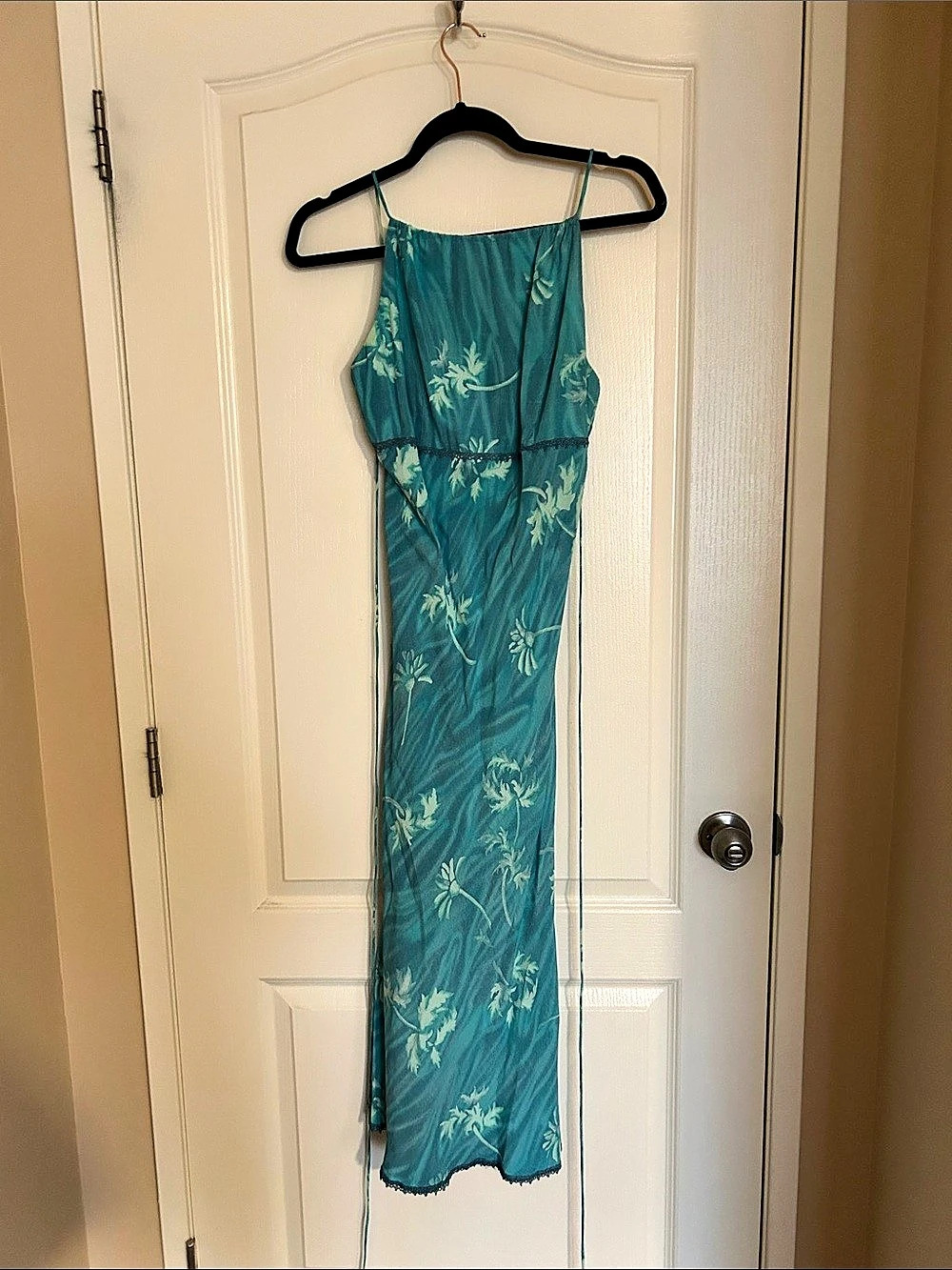 Nicole Miller Collection Floral Maxi Dress in Blue Like New
